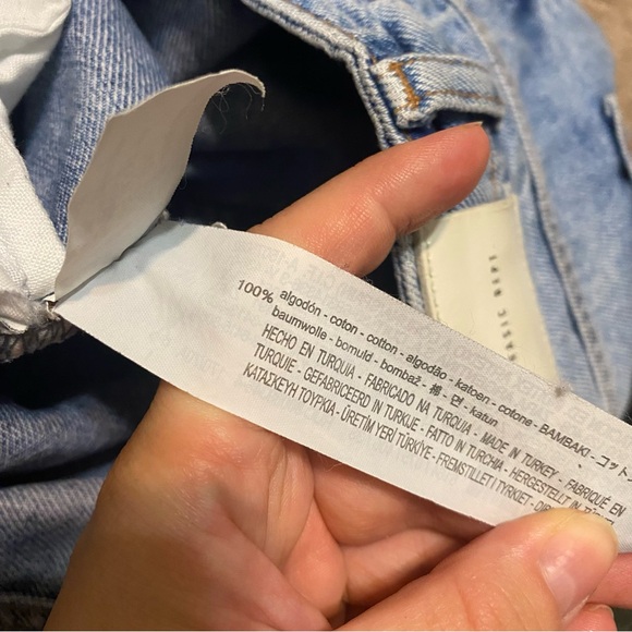 {Zara} Basic Z1975 Denim | Distressed Jeans - Size 6 - Picture 14 of 16